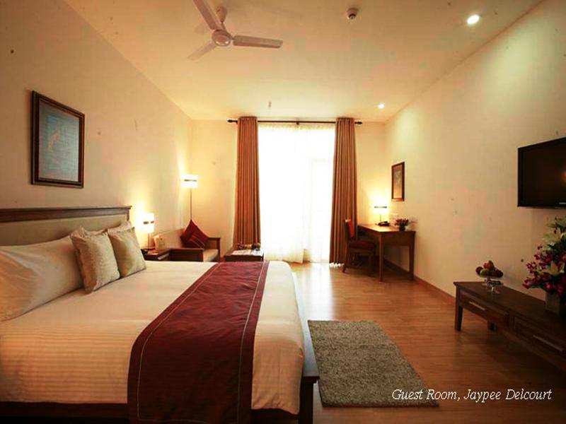 Jaypee Delcourt Greater Noida (جیپی دلكورت گریتر نویدا) Room