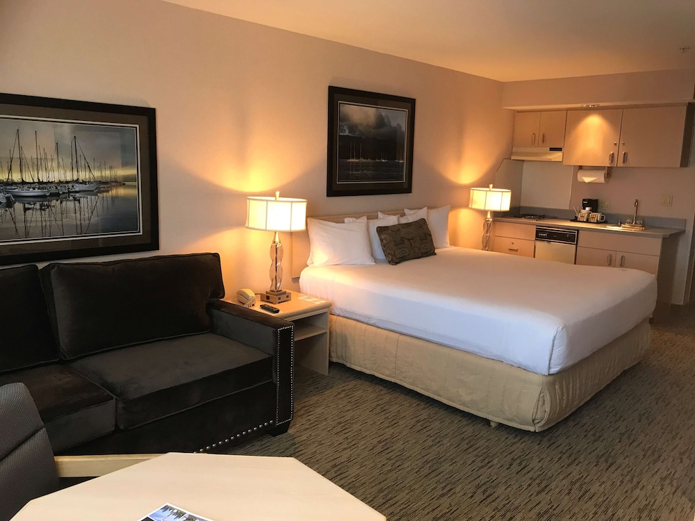 Shilo Inn Suites Hotel Warrenton - photo 5