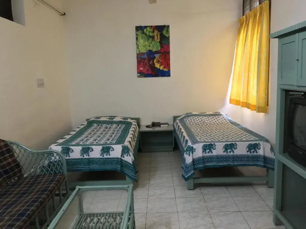Homestead Hotel (هومستید هتل) 