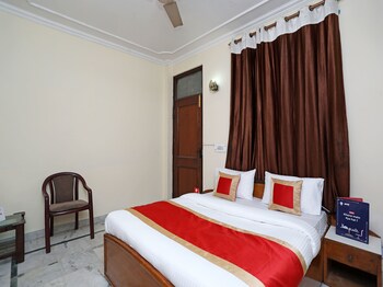 Oyo 9916 Hotel Bhoomik Villas Guestroom