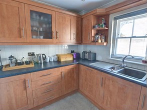 Holiday Home Whitepost (هالیدی هوم ویتپوست) 
