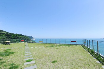 Paradise Beach Exterior