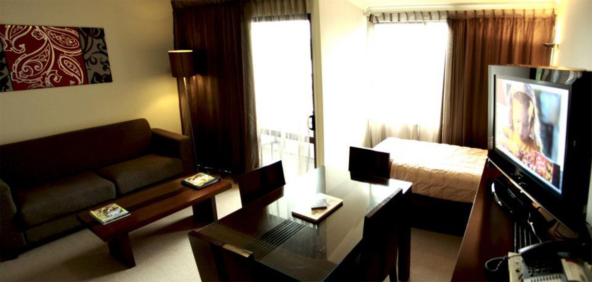 Apollo Hotel Rotorua (آپولو هتل روتوروا) 