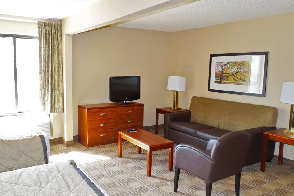 Extended Stay America Akron Copley West Guest room