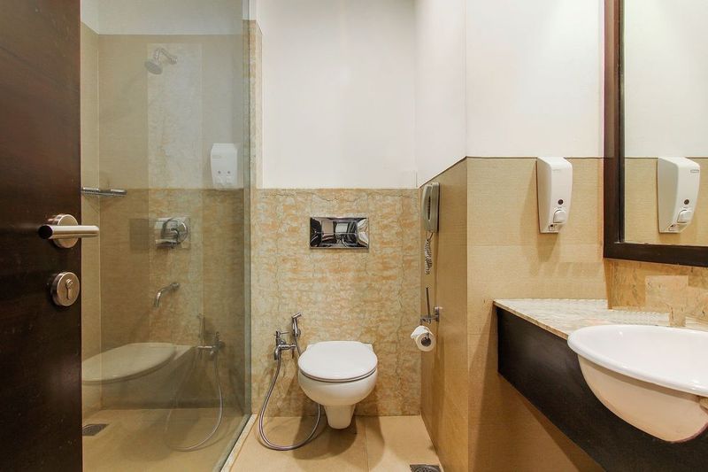 Vibe By The Lalit Traveller Room