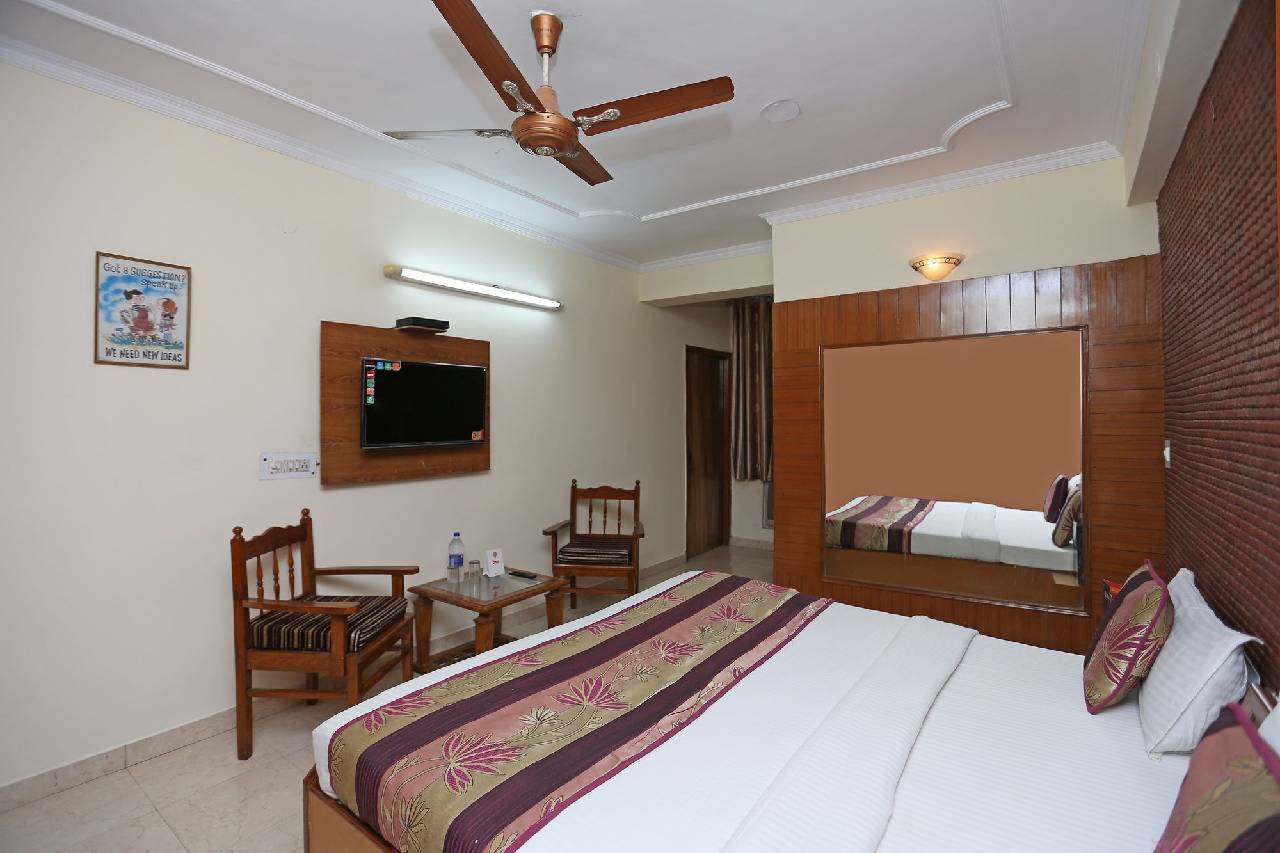 Oyo 9554 Hotel Grand Plaza 