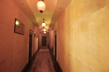 Oyo 1397 Rana Villa Hallway