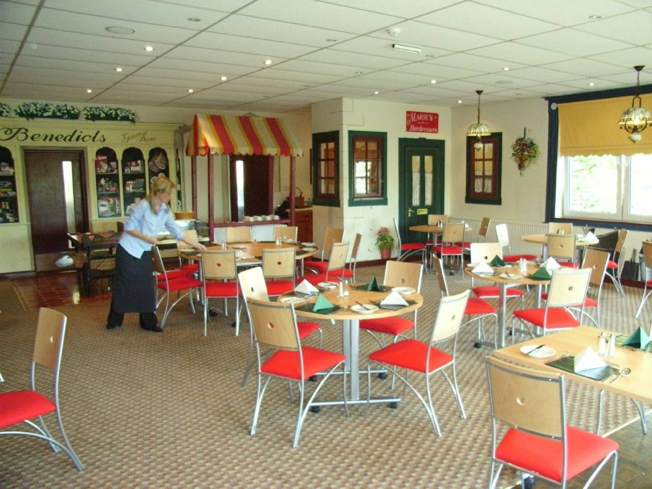 Lodge At Leeming Bar (لاج ات لیمینگ بار) 