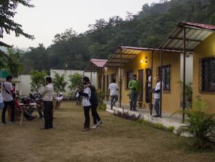 Elephant Brook Resort 