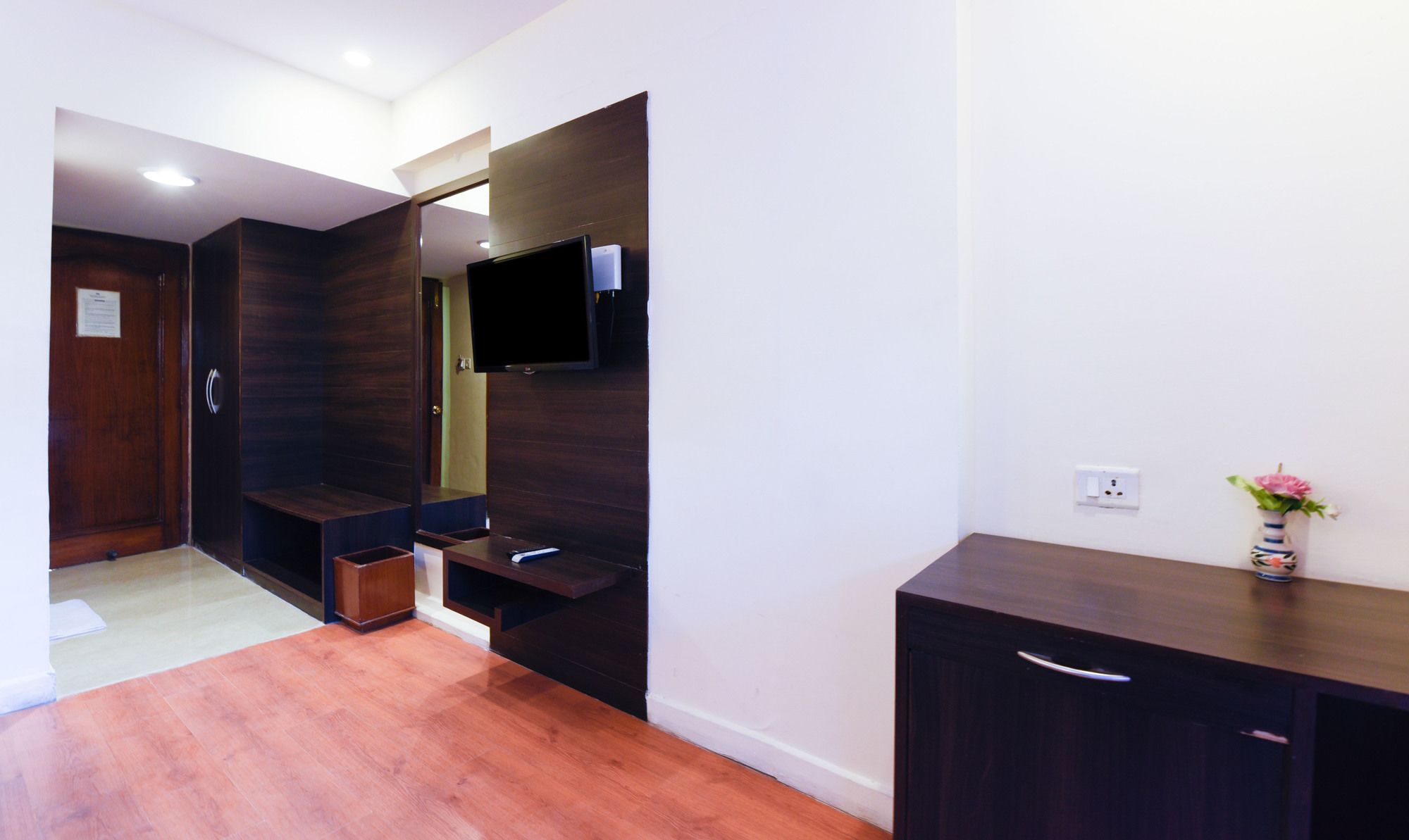 Treebo Nand Residency 