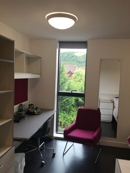 The Jean Muir Student Village ( جین مویر استودنت ویلاج) Living Area