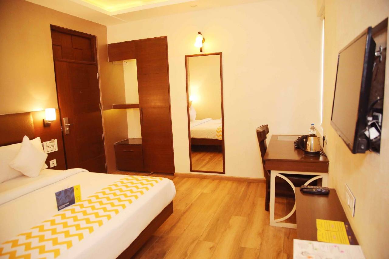 Fabhotel Royal Plaza Zirakpur 
