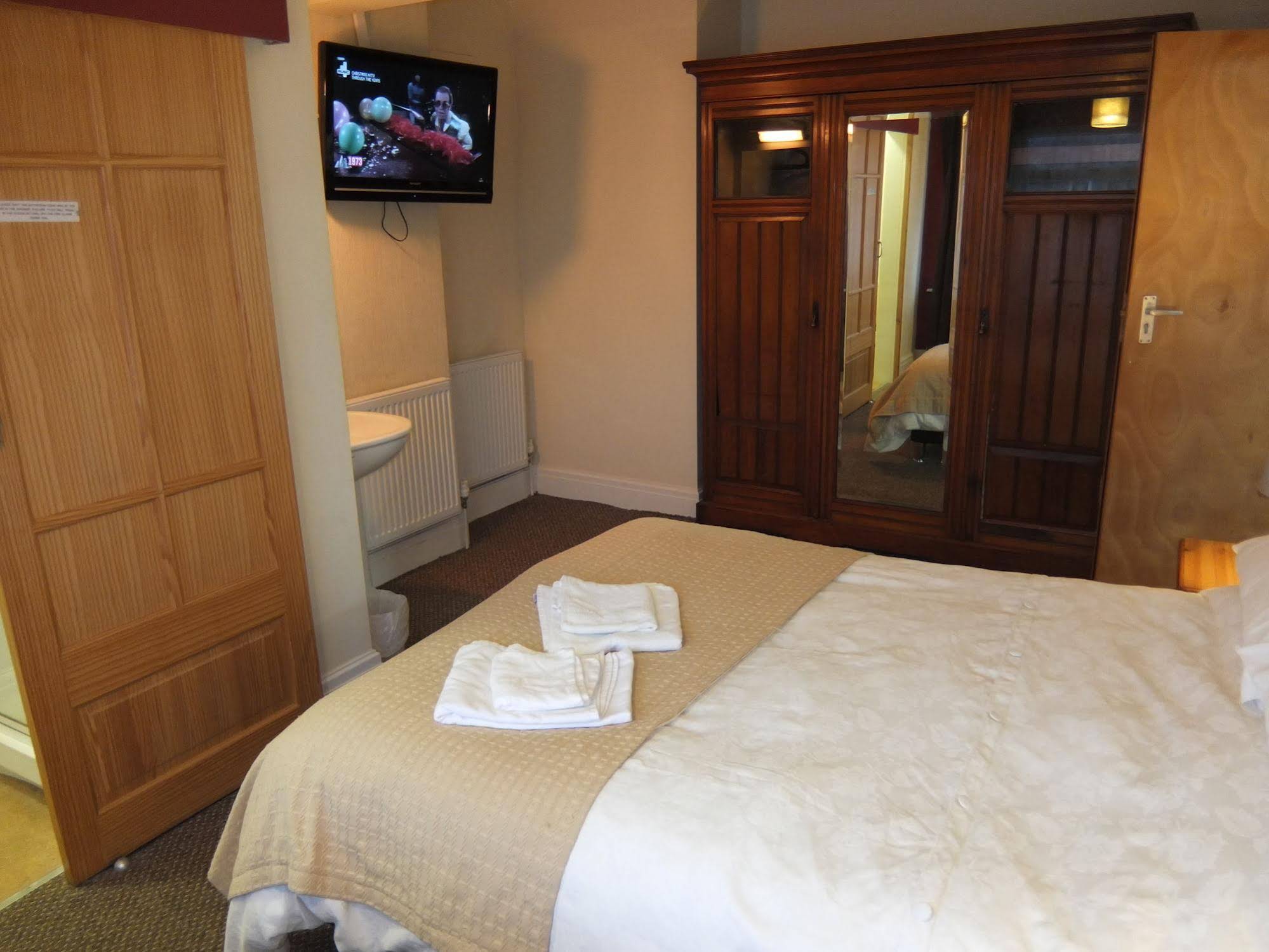 The Monsell Hotel ( مونسل هتل) 