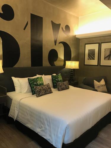 Namsan Tower Studio (نامسان تاور استودیو) 