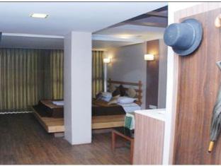 Maneck Residency 