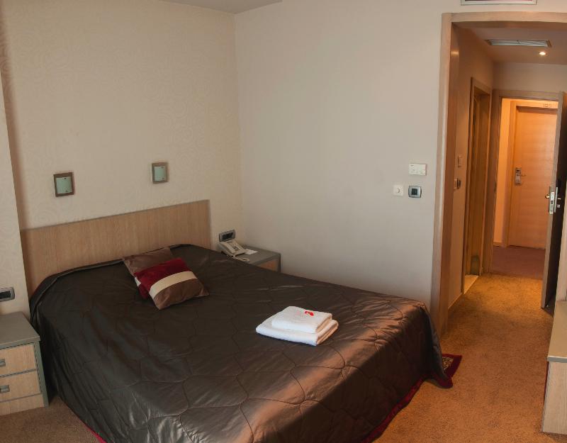 Vigor Hotel Room