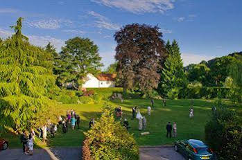Glen Yr Afon House Hotel 