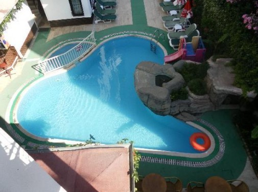 Gondol Apartments 