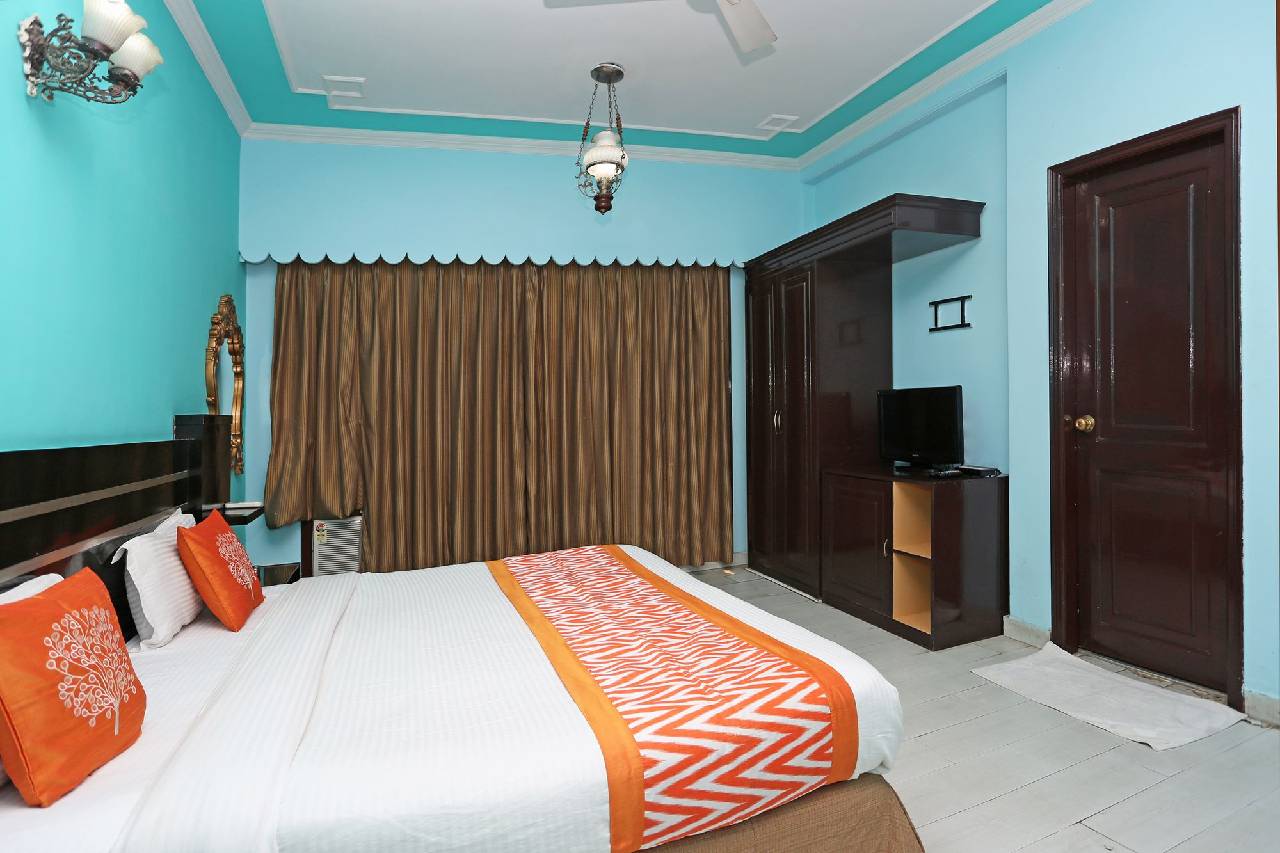 Oyo Rooms Near Akashneem Marg 