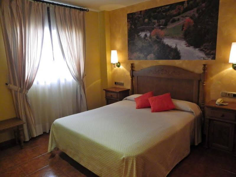 Hotel Arnal 