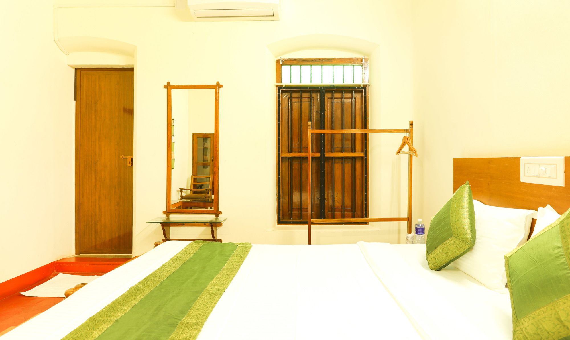 Oyo 15962 Green Aura Resort 