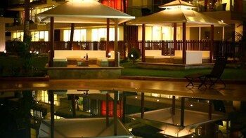 Zondela Inn Luxury Apartments Hotel Interior