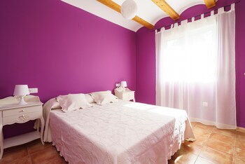 164 Fenix 2 Guestroom