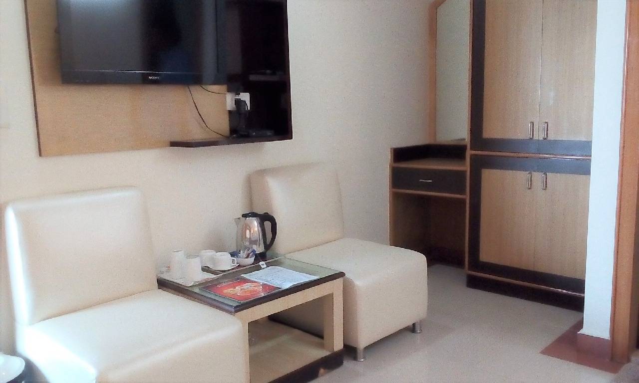 Hotel Ganesha Inn 
