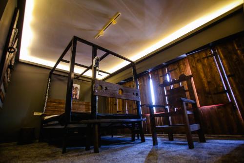 4 Rooms 