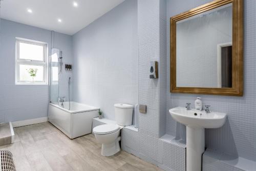Hamlet Point 5 Bed Apartment 