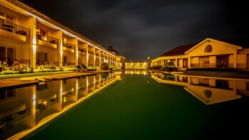 Tropical Retreat Featured Image