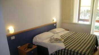 Byron Hotel 