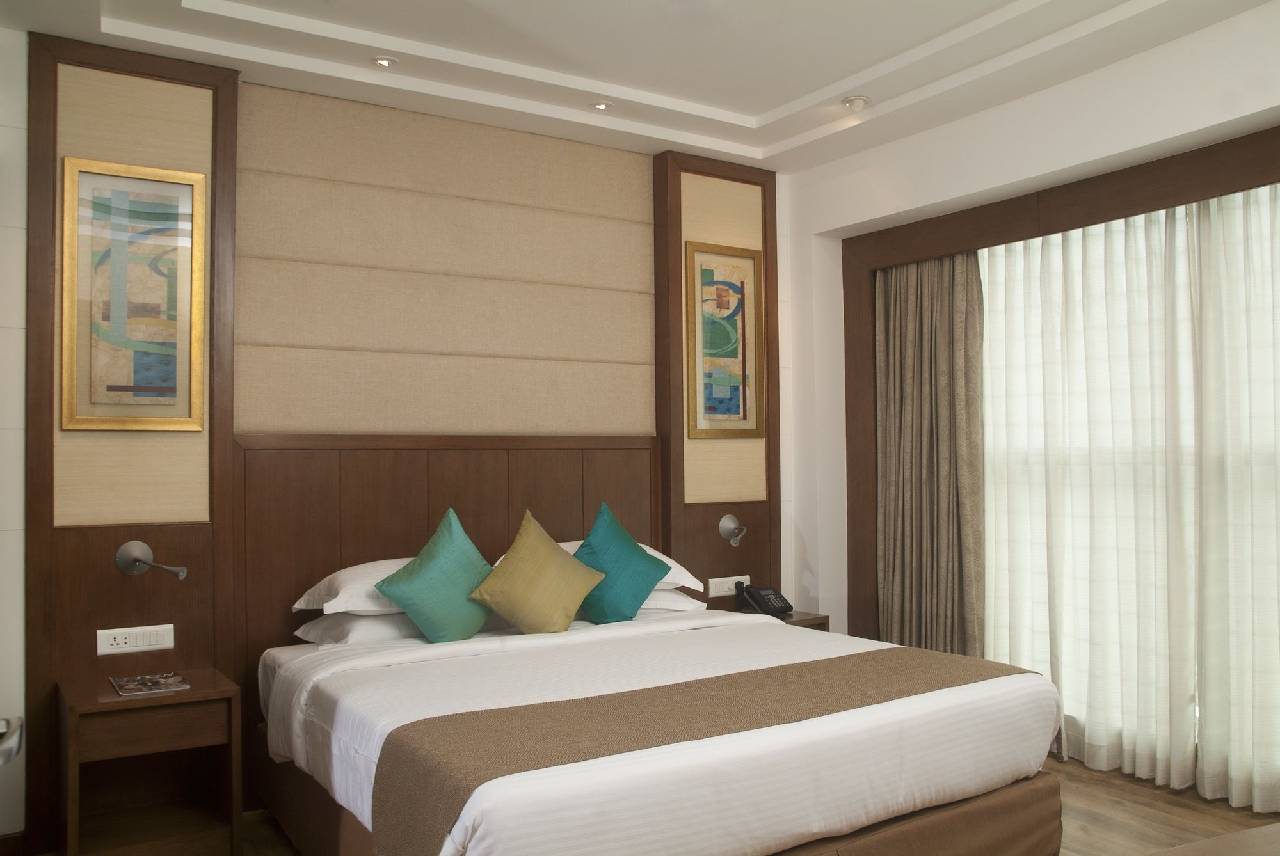 Savoy Suites Greater Noida (ساووی سوئیتس گریتر نویدا) 