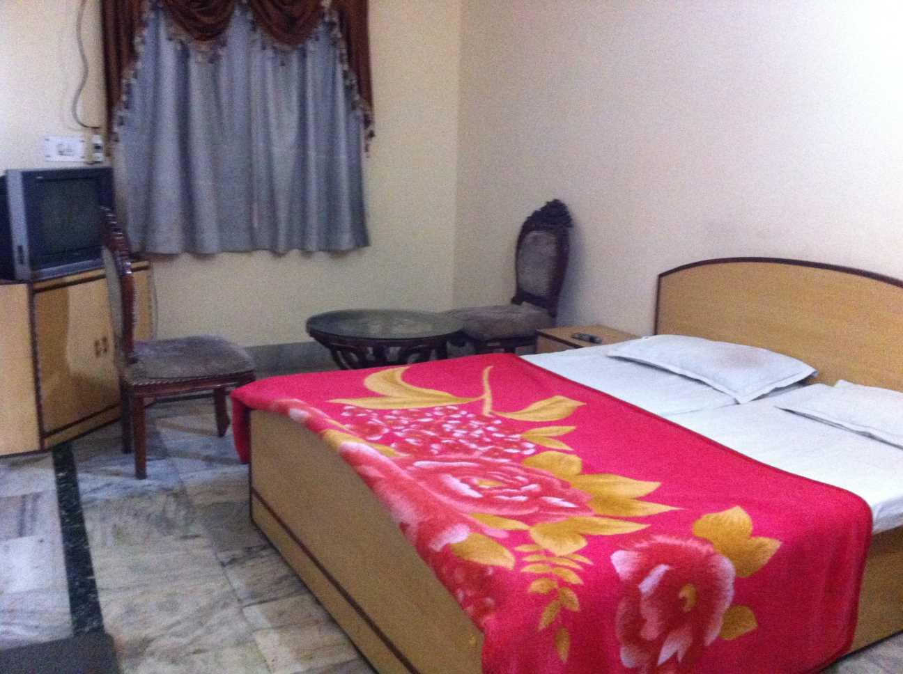 Muskan Hotel 