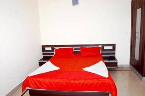 Vista Rooms At Bada Bagh Road 