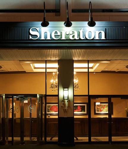Sheraton Indianapolis City Centre Hotel - 