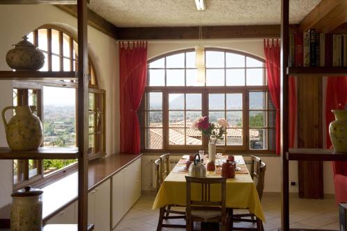 Casa Vacanze Colline Di Luni 