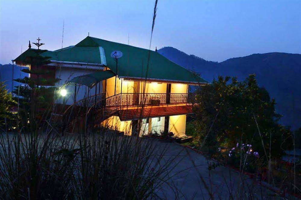 Camelot Resort 