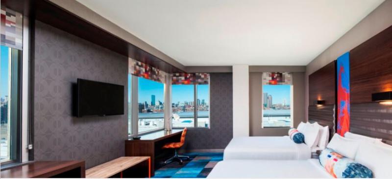 Aloft Boston Seaport District Room