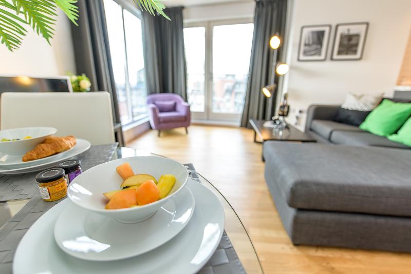 Approved Serviced Apartments Skyline Room