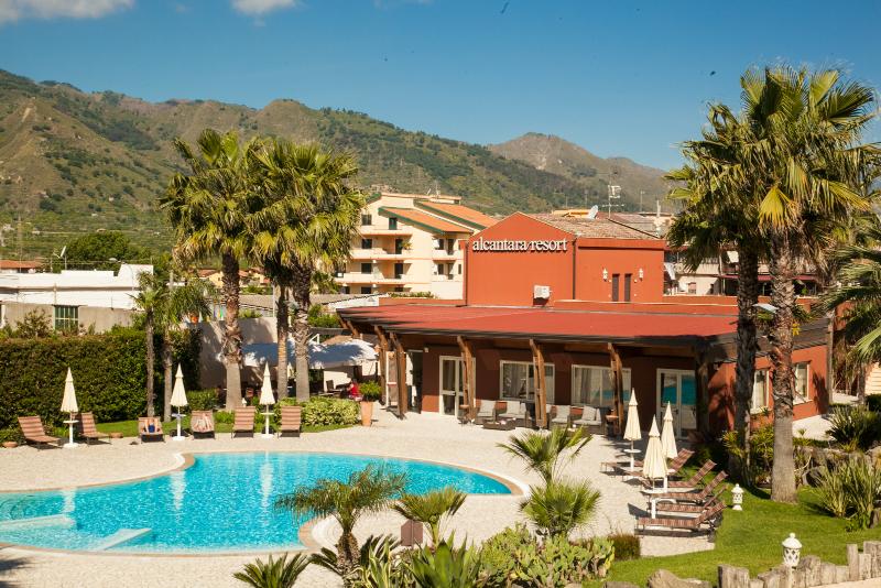 Alcantara Resort General view