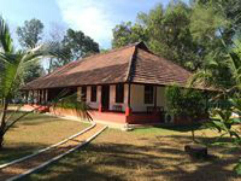 Kuruvinnakunel Tharavadu 
