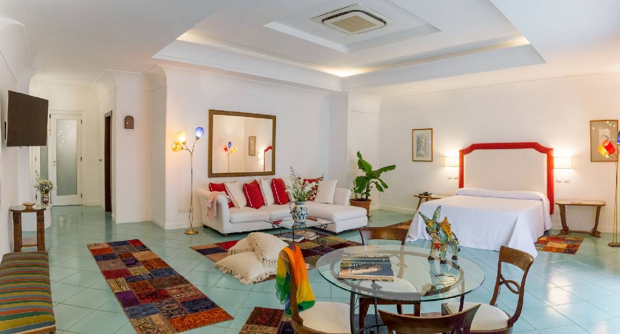 Poseidon Hotel 