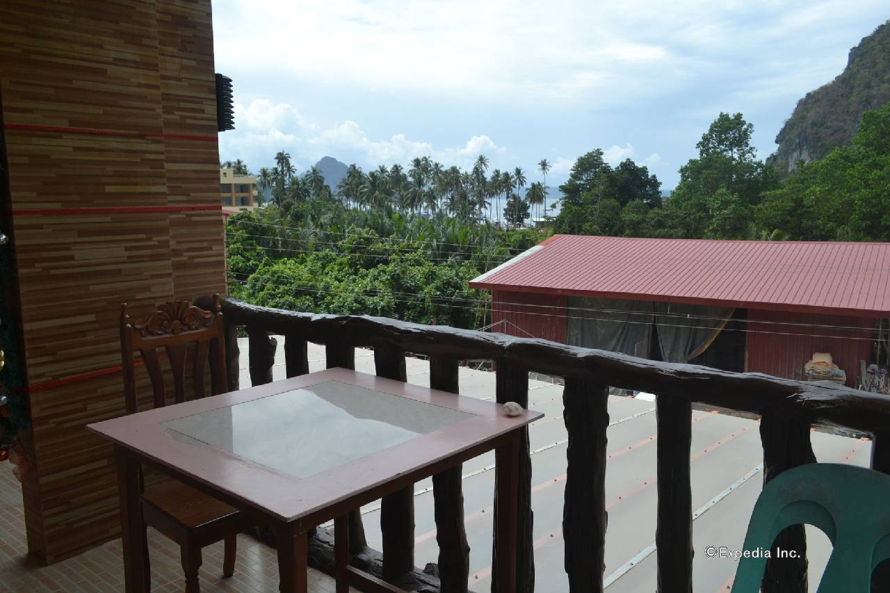 Jurias Pension 