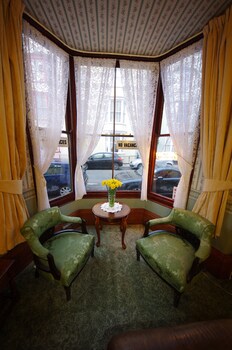 The Strathmore Lobby Sitting Area