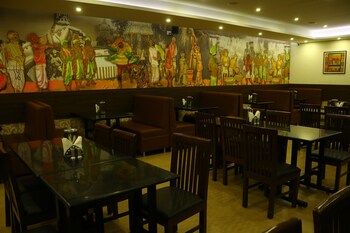 Hotel Sivaranjani Dining