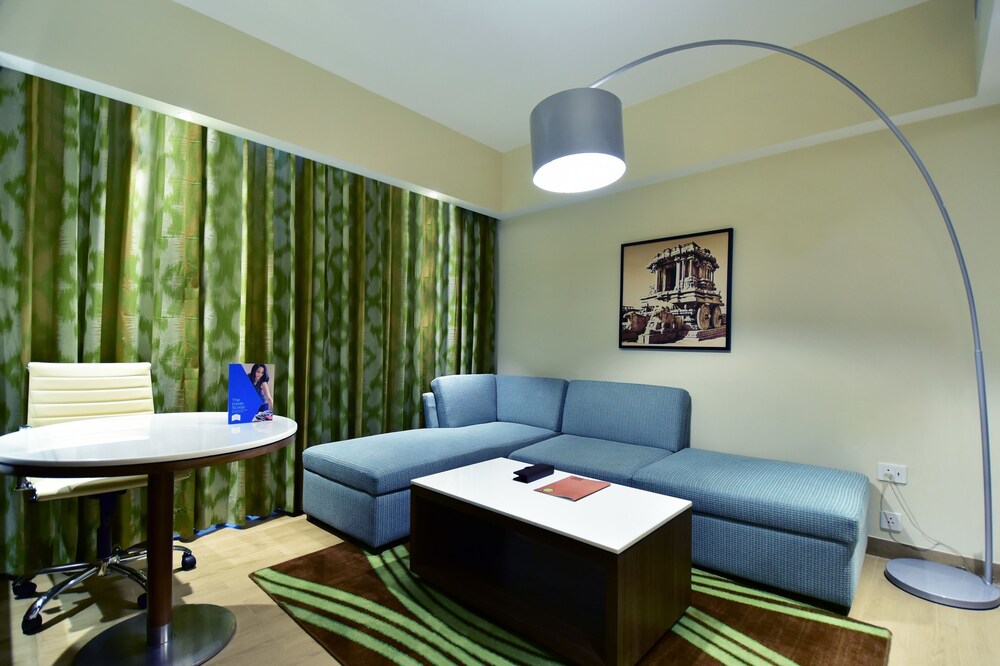 Fairfield By Marriott Belagavi Living Area