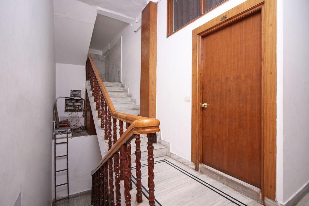 Oyo Rooms 090 Mall Road Doon View 