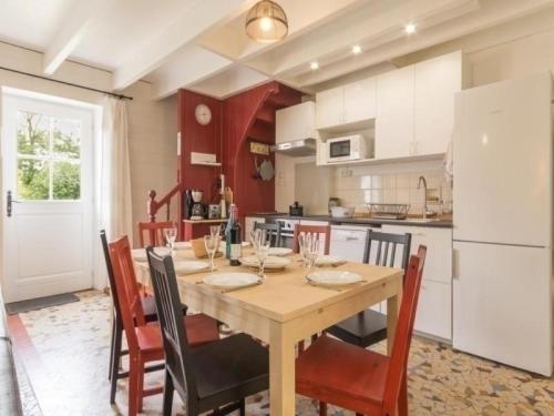 House Ti Line (هاوس تی لین) 