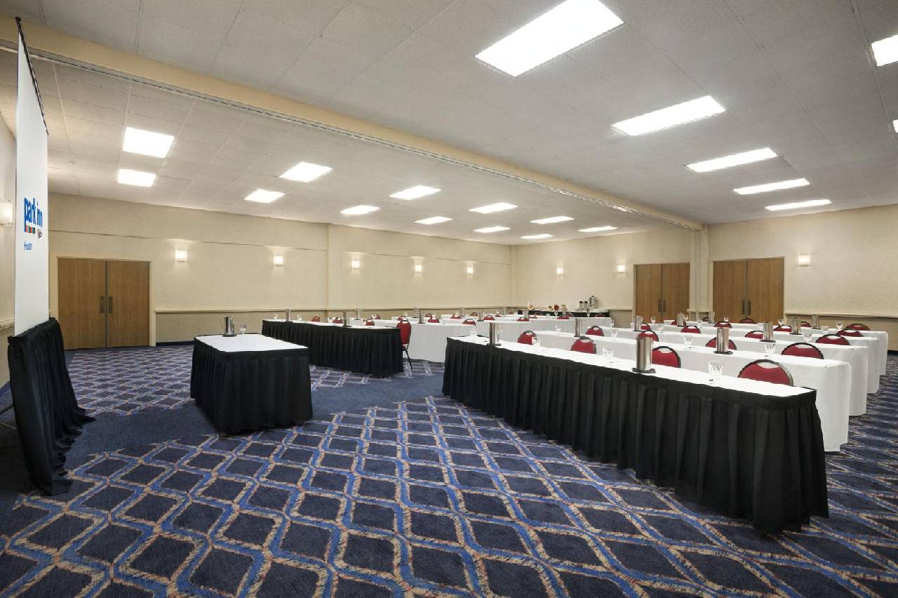 Red Lion Hotel Houston Intercontinental Airport 